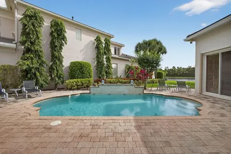 502 Via Toledo Palm Beach Gardens FL 33418