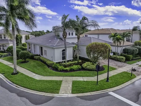 502 Via Toledo Palm Beach Gardens FL 33418