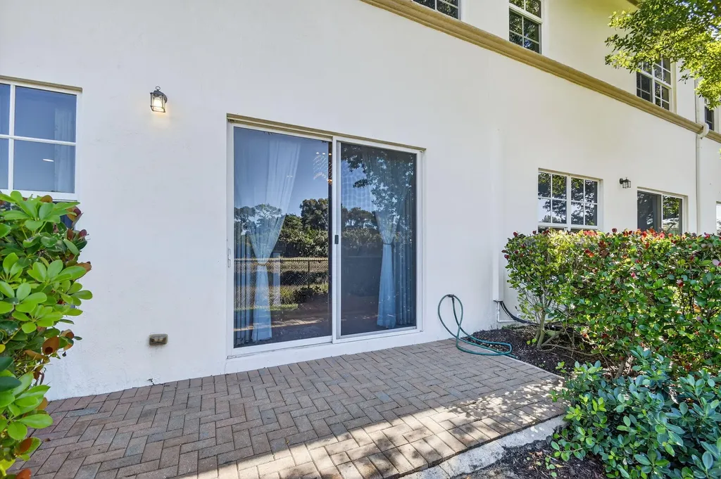 4545 Tara Cove Way West Palm Beach FL 33417