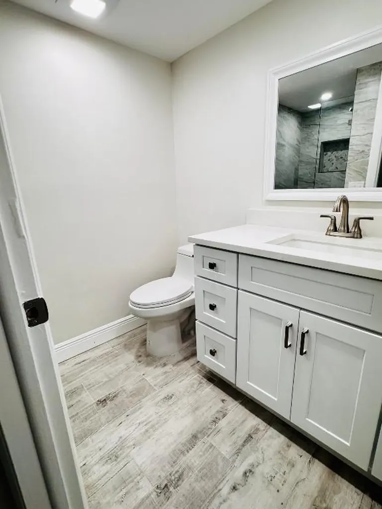 293 Flanders G Delray Beach FL 33484