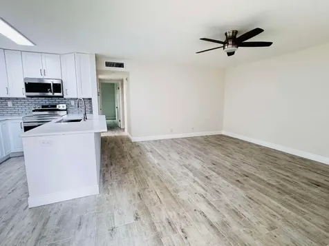 293 Flanders G Delray Beach FL 33484