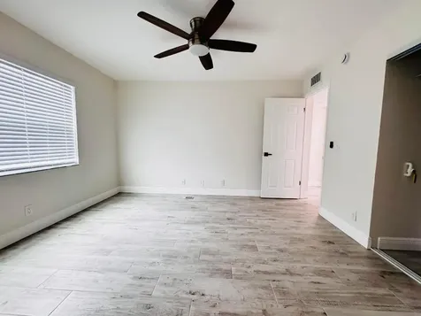 293 Flanders G Delray Beach FL 33484