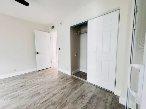 293 Flanders G Delray Beach FL 33484