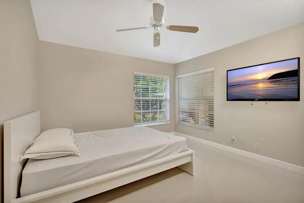 12402 83rd Lane N The Acreage FL 33412
