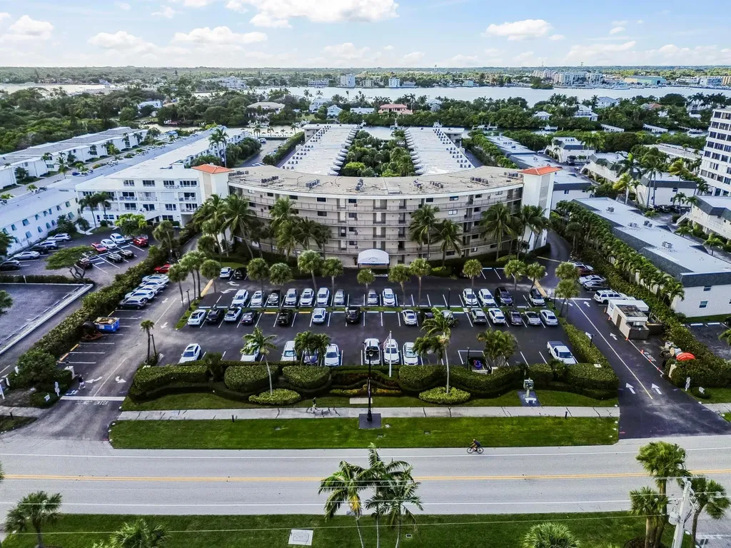 3605 S Ocean Boulevard South Palm Beach FL 33480
