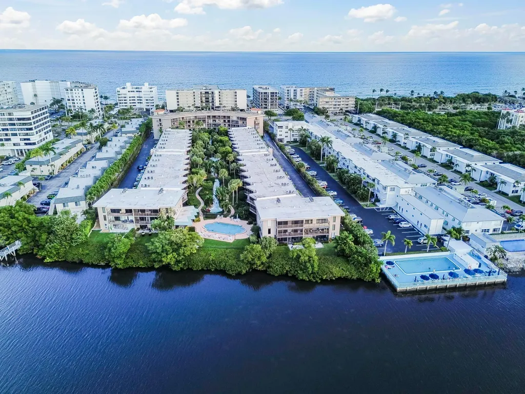 3605 S Ocean Boulevard South Palm Beach FL 33480