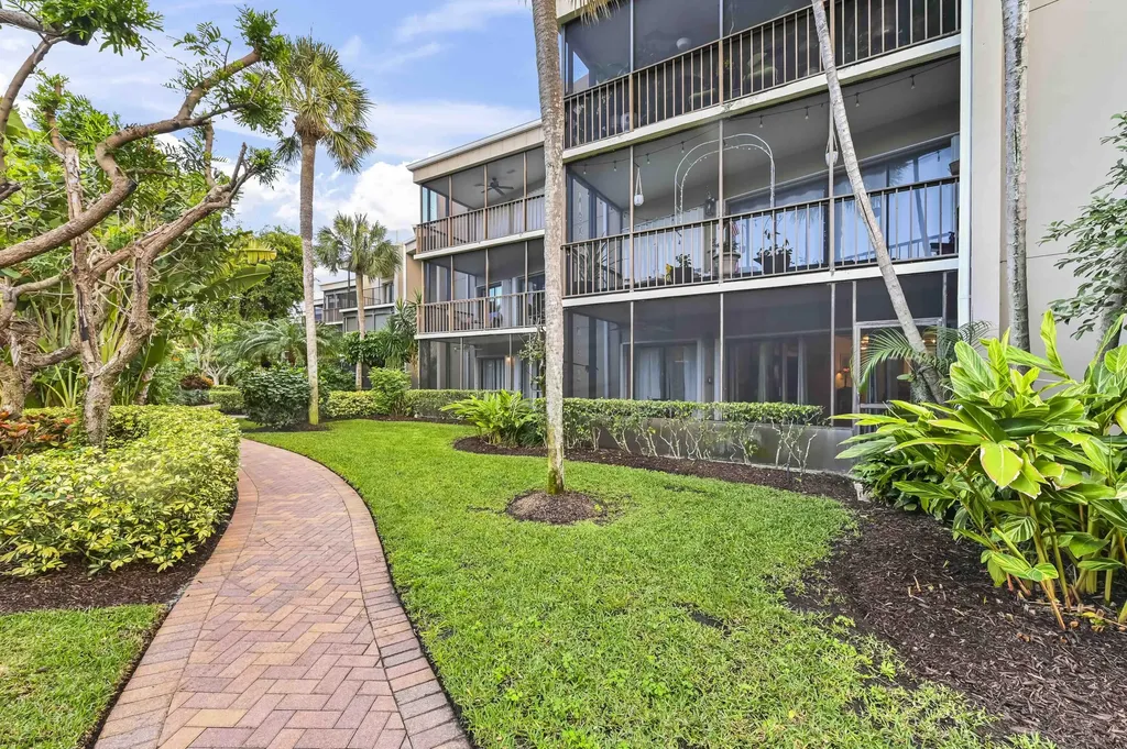 3605 S Ocean Boulevard South Palm Beach FL 33480