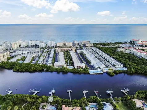 3605 S Ocean Boulevard South Palm Beach FL 33480