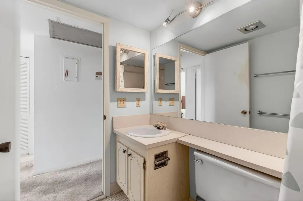 321 Fanshaw H Boca Raton FL 33434