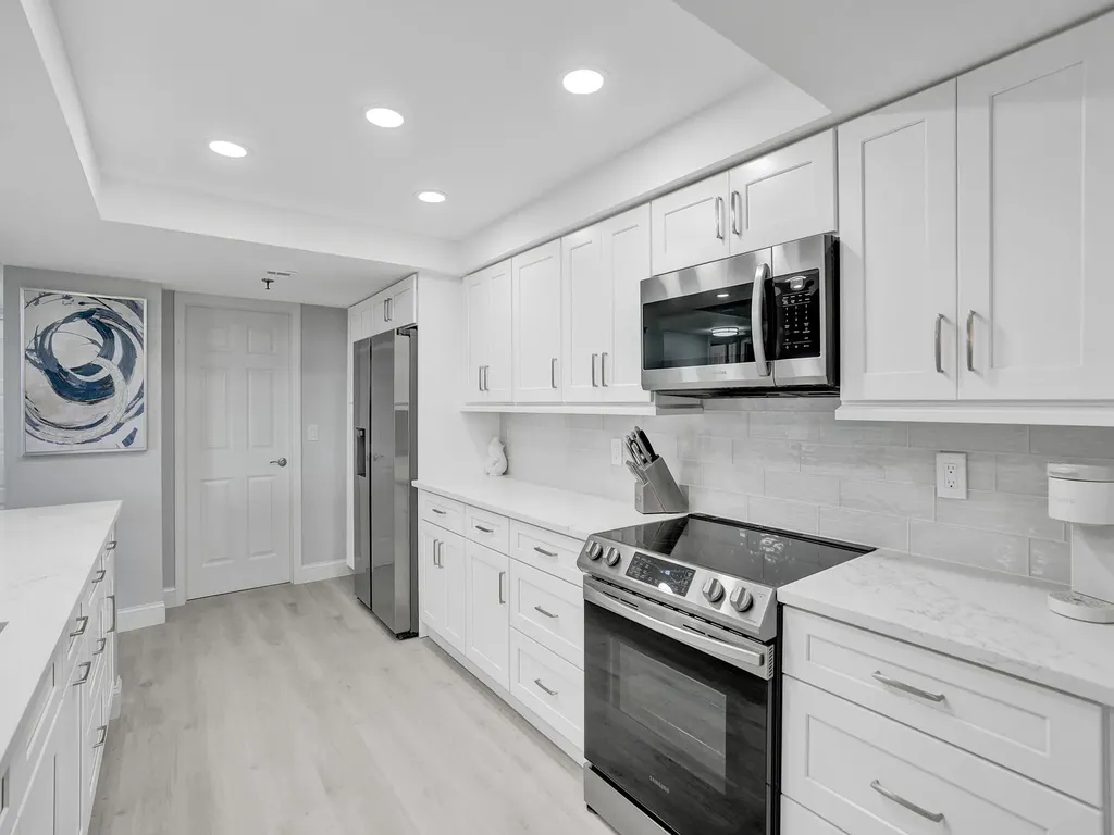 955 Egret Circle Delray Beach FL 33444