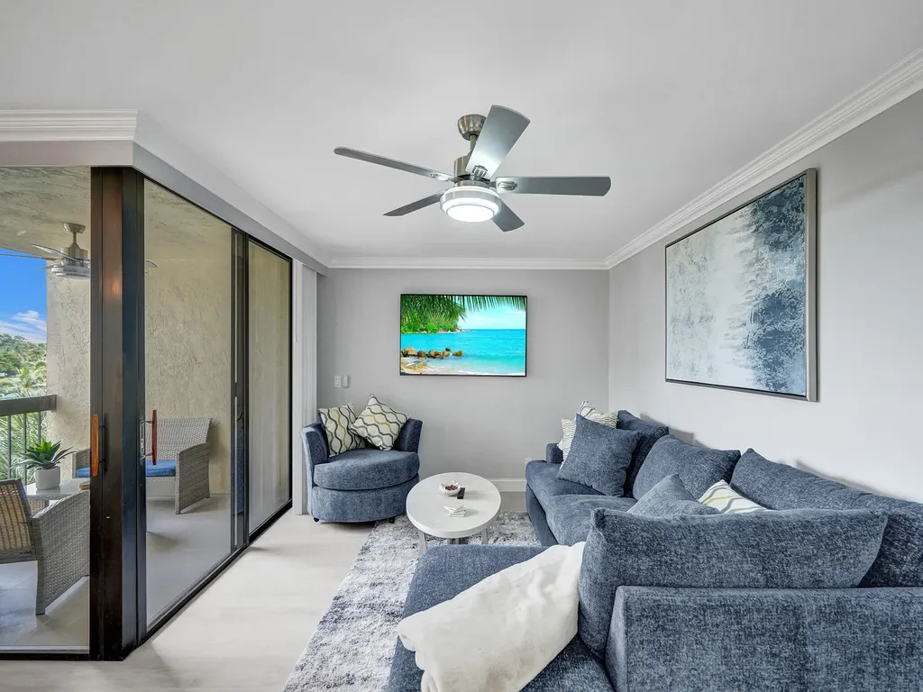 955 Egret Circle Delray Beach FL 33444