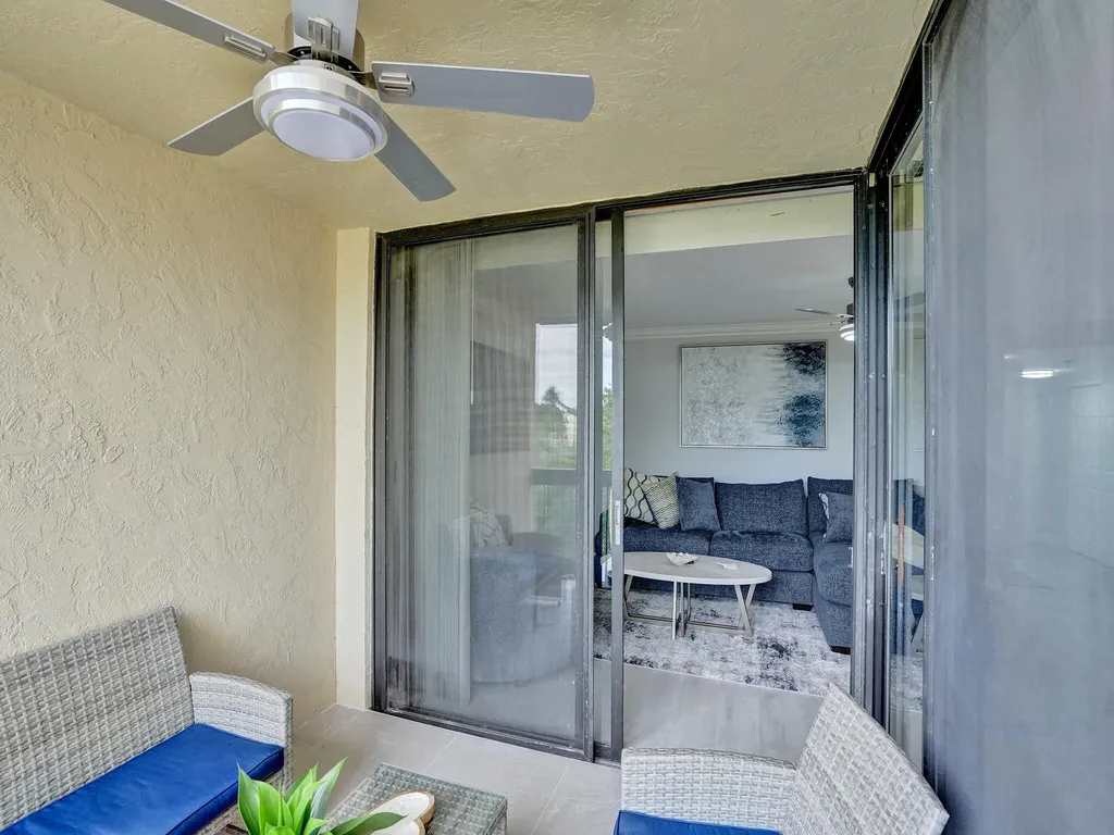 955 Egret Circle Delray Beach FL 33444