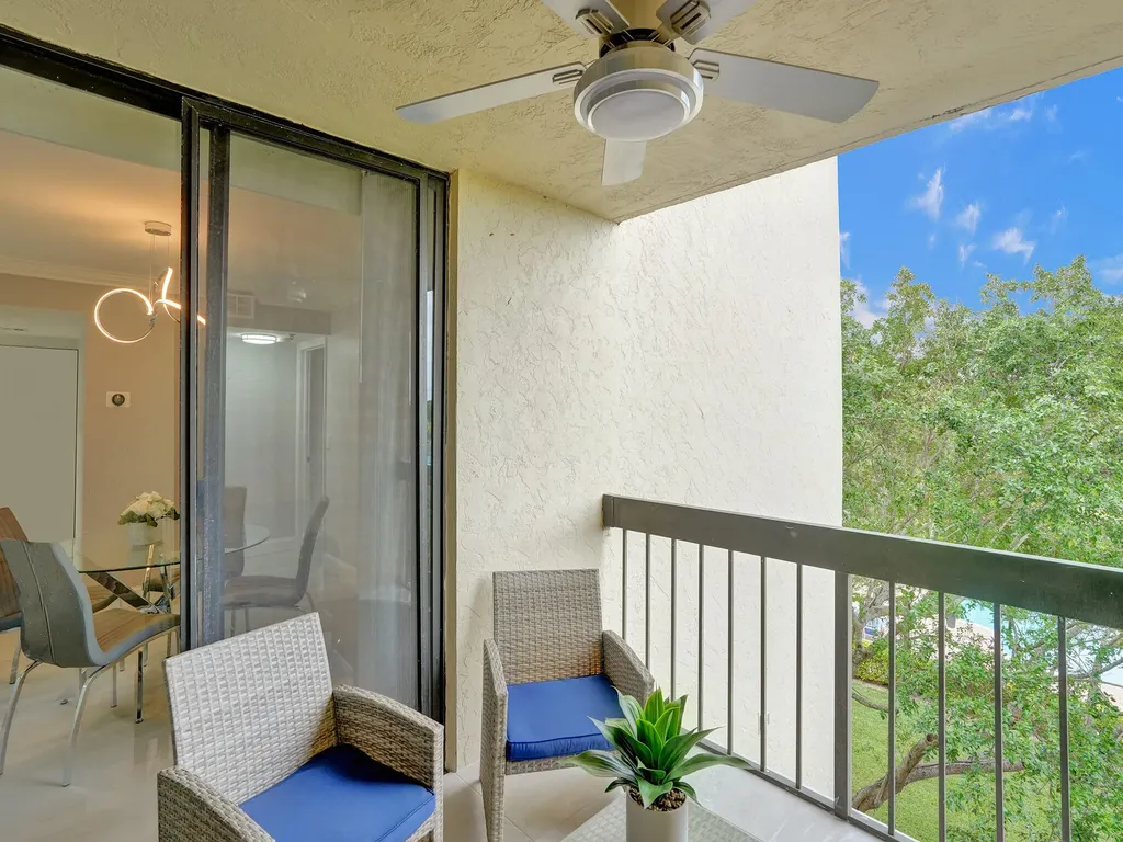 955 Egret Circle Delray Beach FL 33444