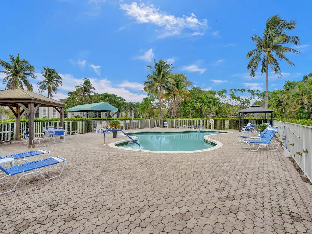 955 Egret Circle Delray Beach FL 33444