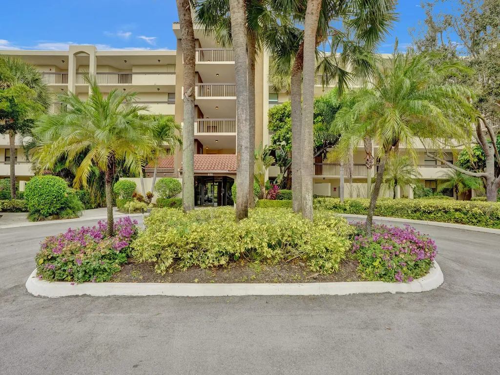 955 Egret Circle Delray Beach FL 33444
