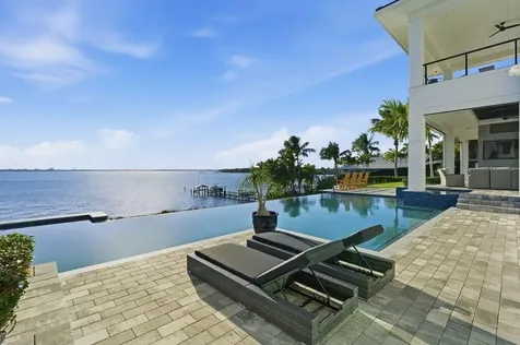 1271 NE Langford Lane Jensen Beach FL 34957