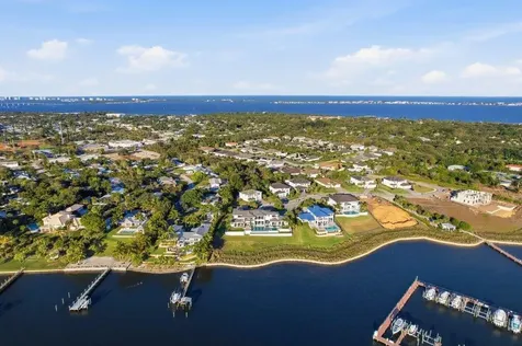 1271 NE Langford Lane Jensen Beach FL 34957