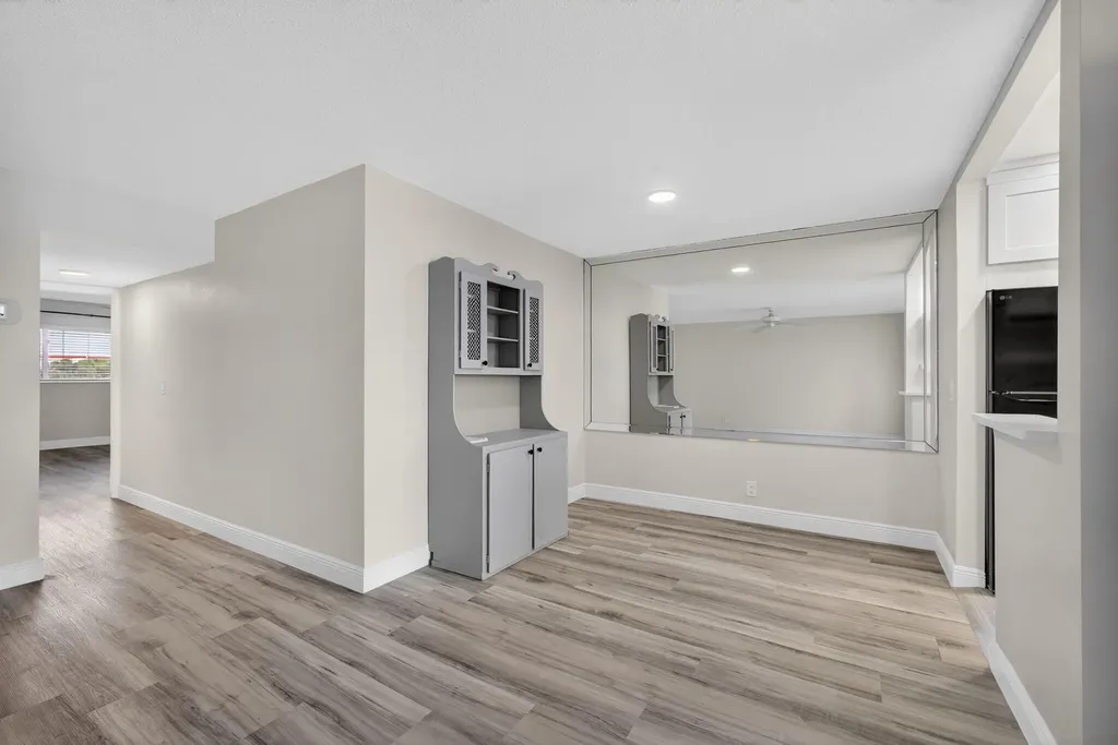 100 Shore Court North Palm Beach FL 33408
