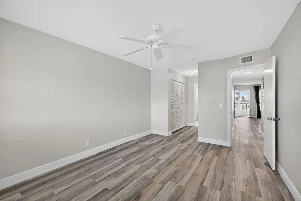 100 Shore Court North Palm Beach FL 33408