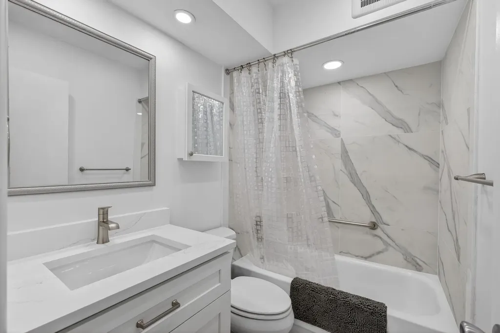 100 Shore Court North Palm Beach FL 33408