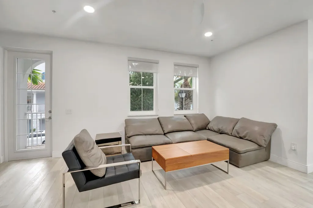 1274 Via Panzani Boynton Beach FL 33426