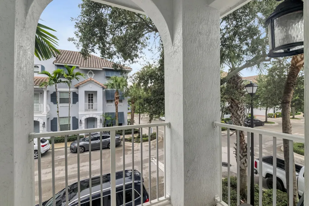1274 Via Panzani Boynton Beach FL 33426