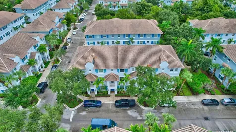 1274 Via Panzani Boynton Beach FL 33426