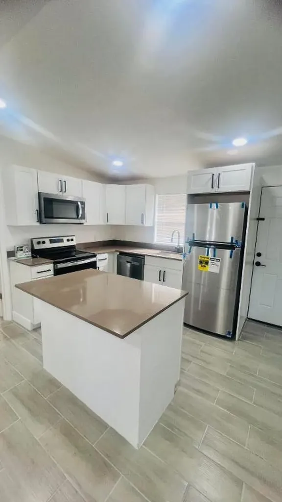 2360 NW 2nd Street Pompano Beach FL 33069