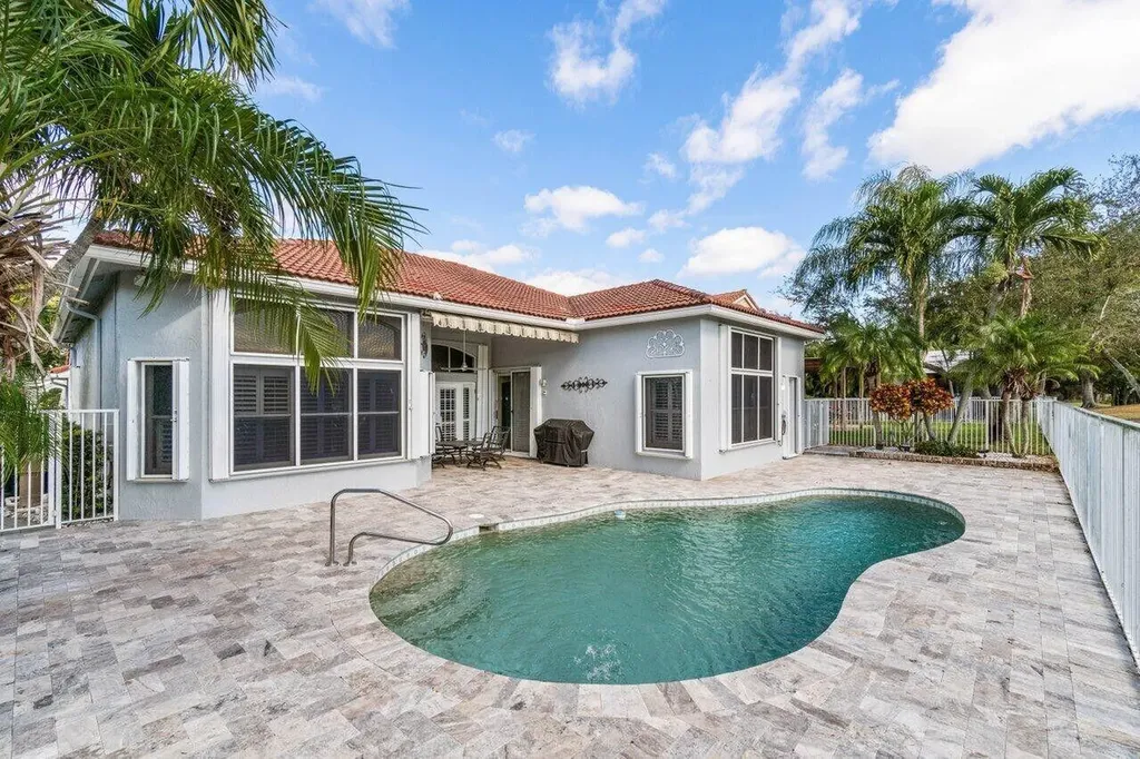 5696 Muirfield Village Circle Lake Worth FL 33463