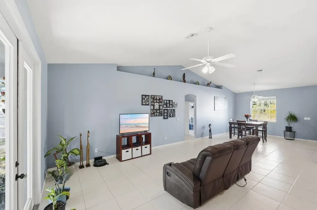 5859 NW Cullom Circle Port St Lucie FL 34986