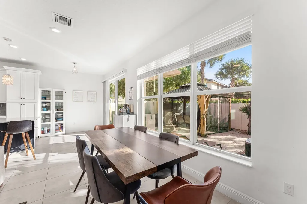 4330 Lago Drive Deerfield Beach FL 33064