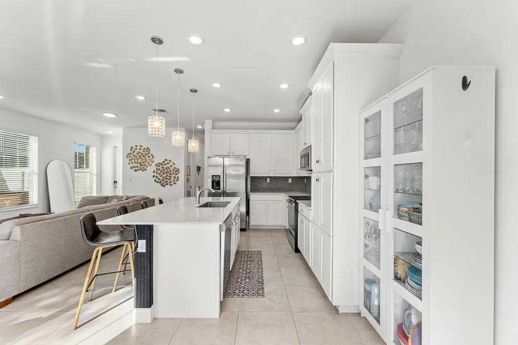 4330 Lago Drive Deerfield Beach FL 33064
