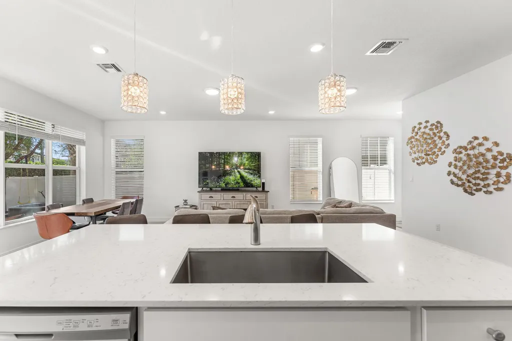 4330 Lago Drive Deerfield Beach FL 33064