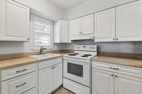 3060 Meridian Way N Palm Beach Gardens FL 33410