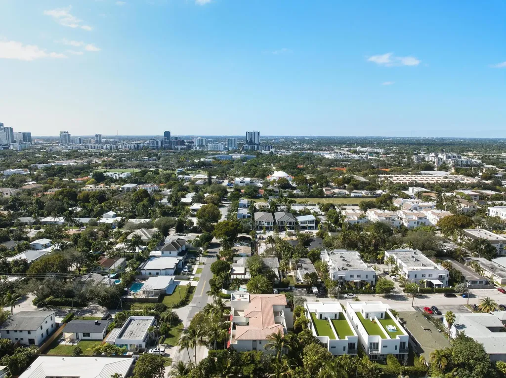 1709 NE 8th Street Fort Lauderdale FL 33304