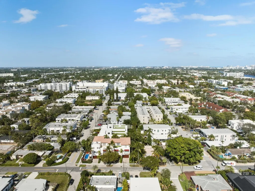 1709 NE 8th Street Fort Lauderdale FL 33304