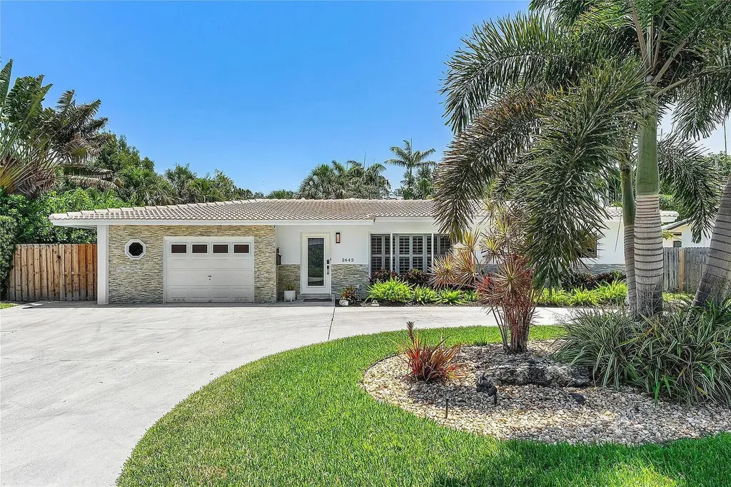 2642 NE 26th Terrace Lighthouse Point FL 33064