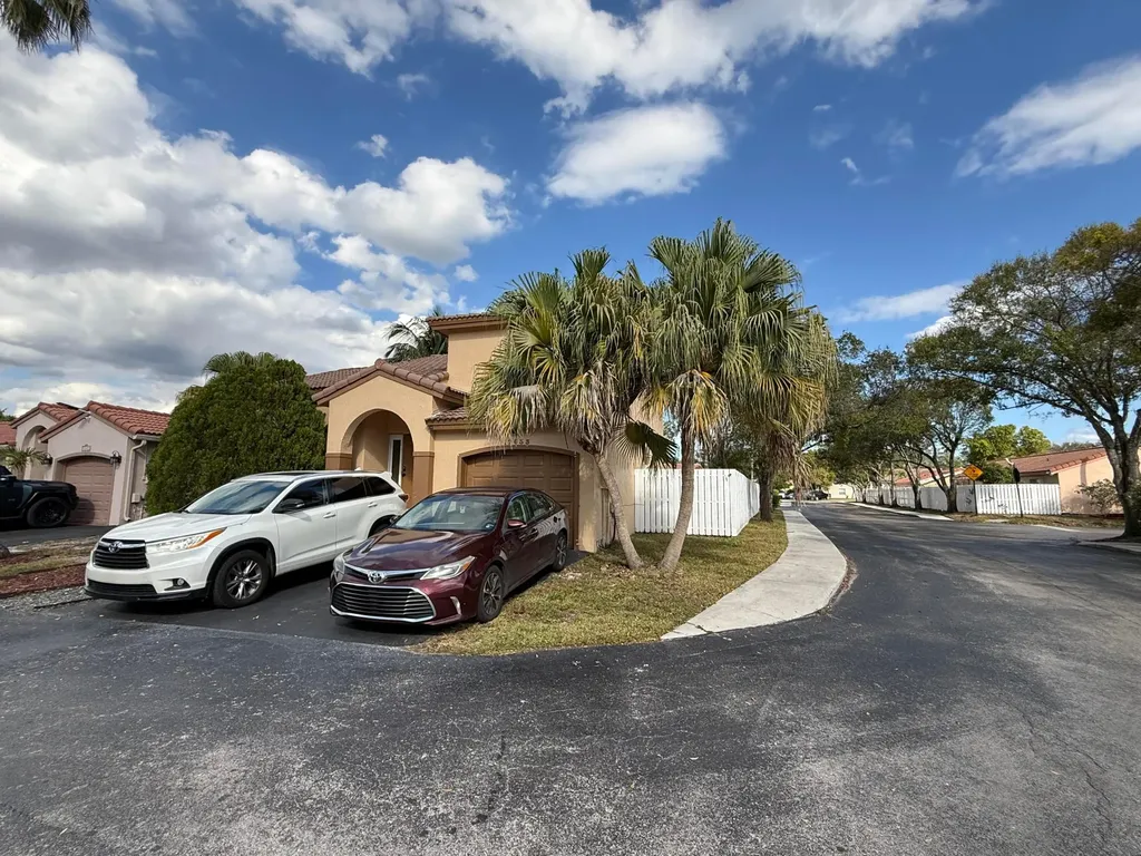 12633 NW 13 Court Sunrise FL 33323