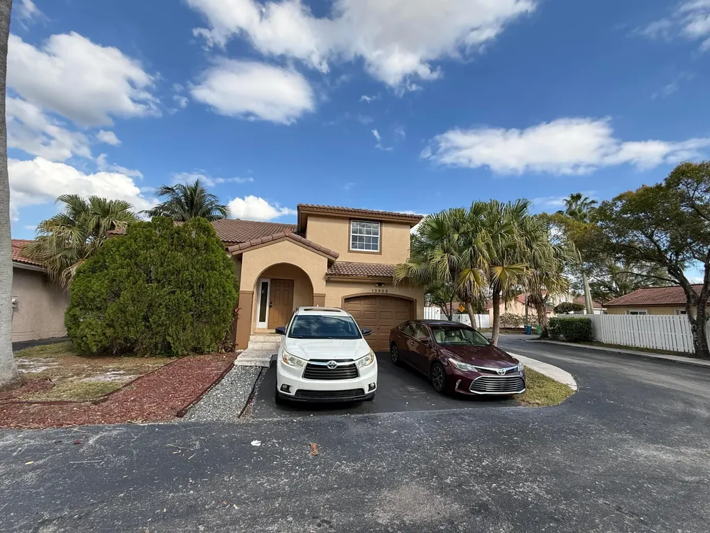 12633 NW 13 Court Sunrise FL 33323