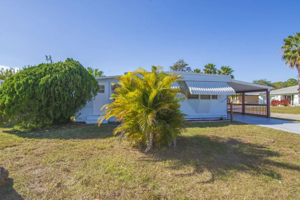 50 Grande Vista Way Port St Lucie FL 34952