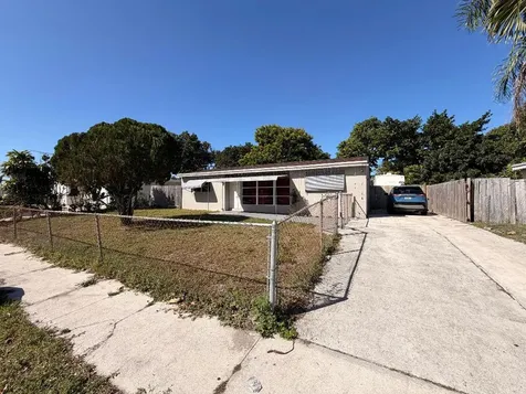 431 Pensacola Drive Lake Worth FL 33462