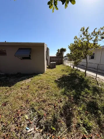 431 Pensacola Drive Lake Worth FL 33462