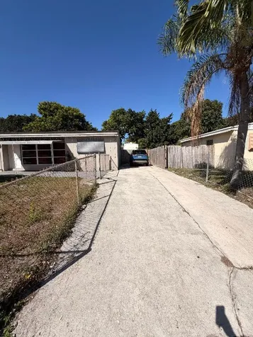 431 Pensacola Drive Lake Worth FL 33462