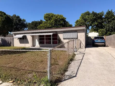 431 Pensacola Drive Lake Worth FL 33462
