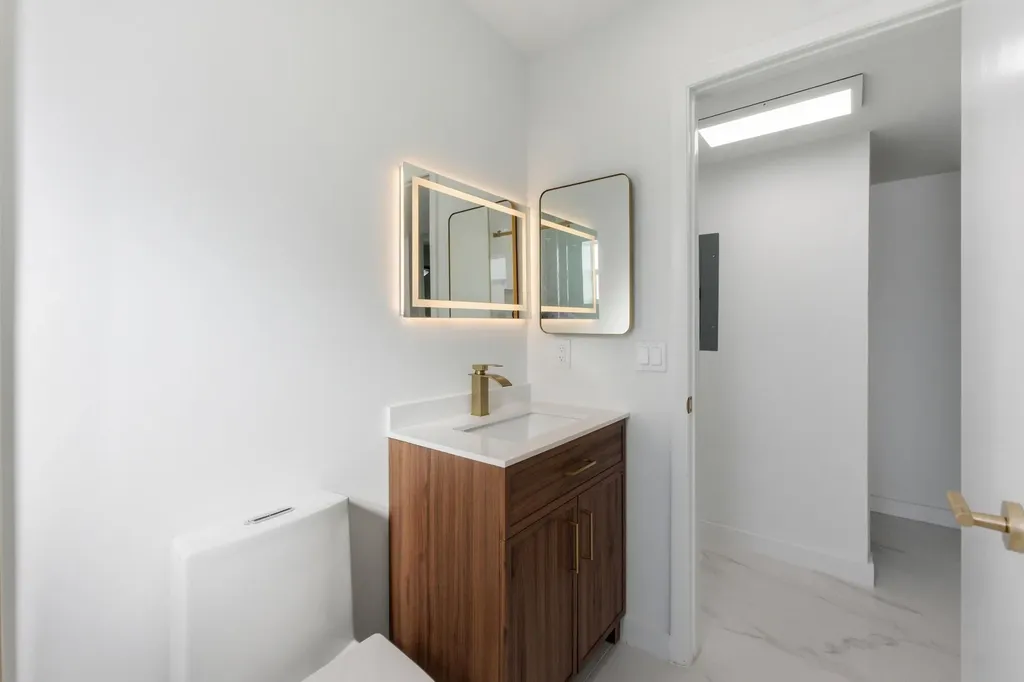618 Normandy M Delray Beach FL 33484