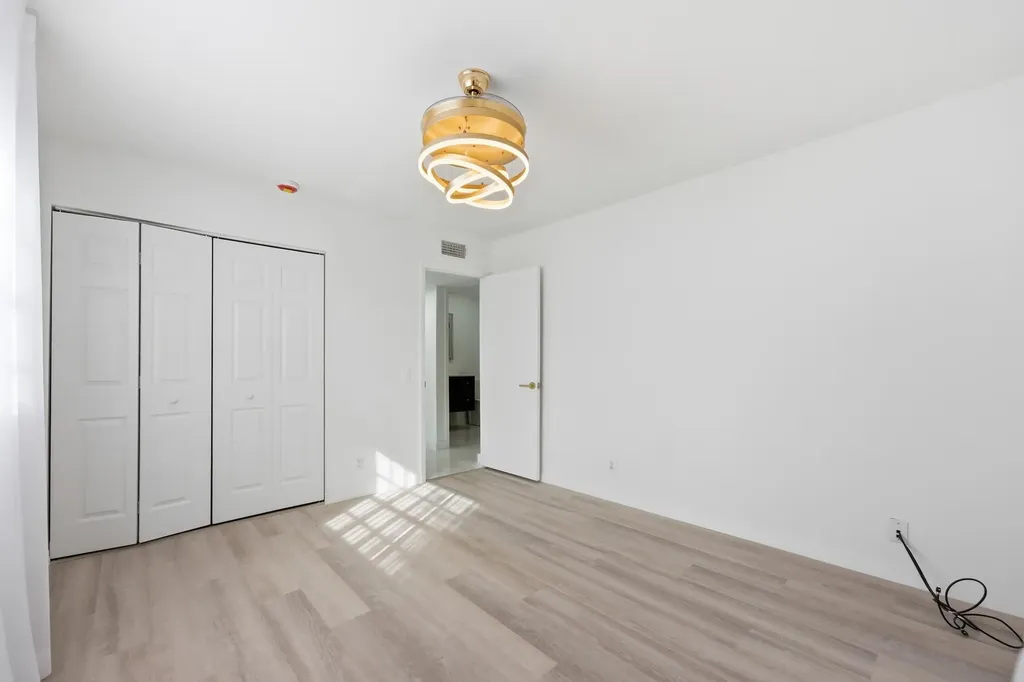 618 Normandy M Delray Beach FL 33484
