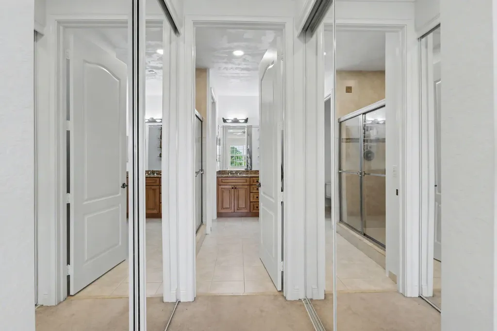 4531 Artesa Way S Palm Beach Gardens FL 33418