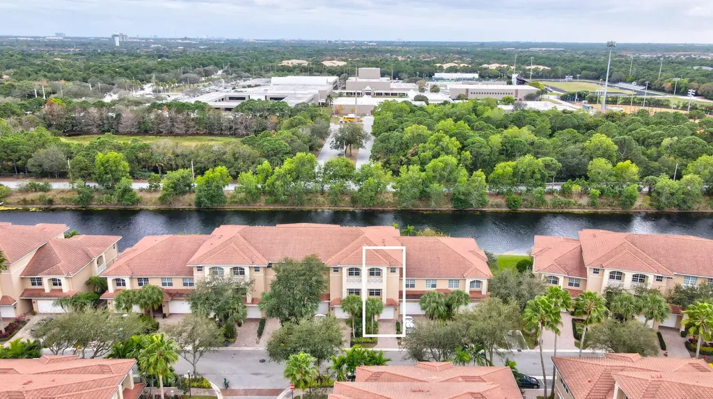 4531 Artesa Way S Palm Beach Gardens FL 33418