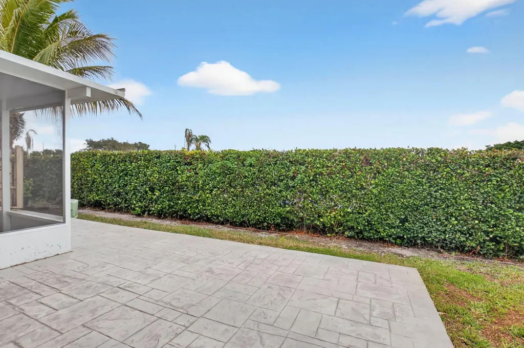 6157 Bay Isle Drive Boynton Beach FL 33437