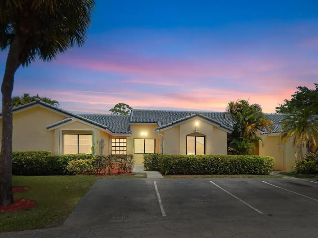 6846 Bridlewood Court Boca Raton FL 33433